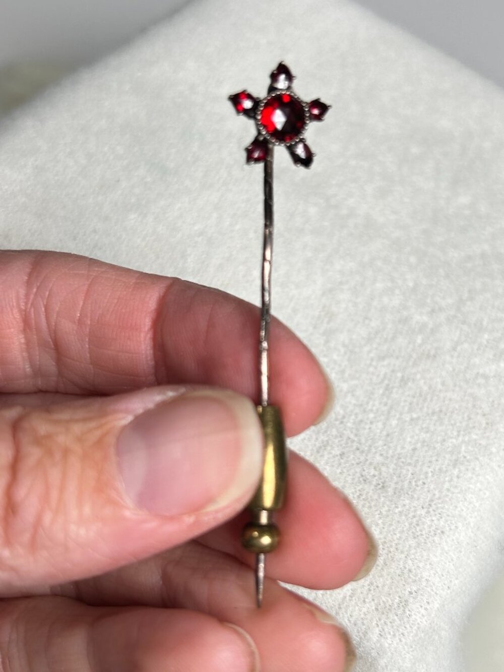 Vintage Victorian Style Deep Red Rhinestone Star Stick Pin